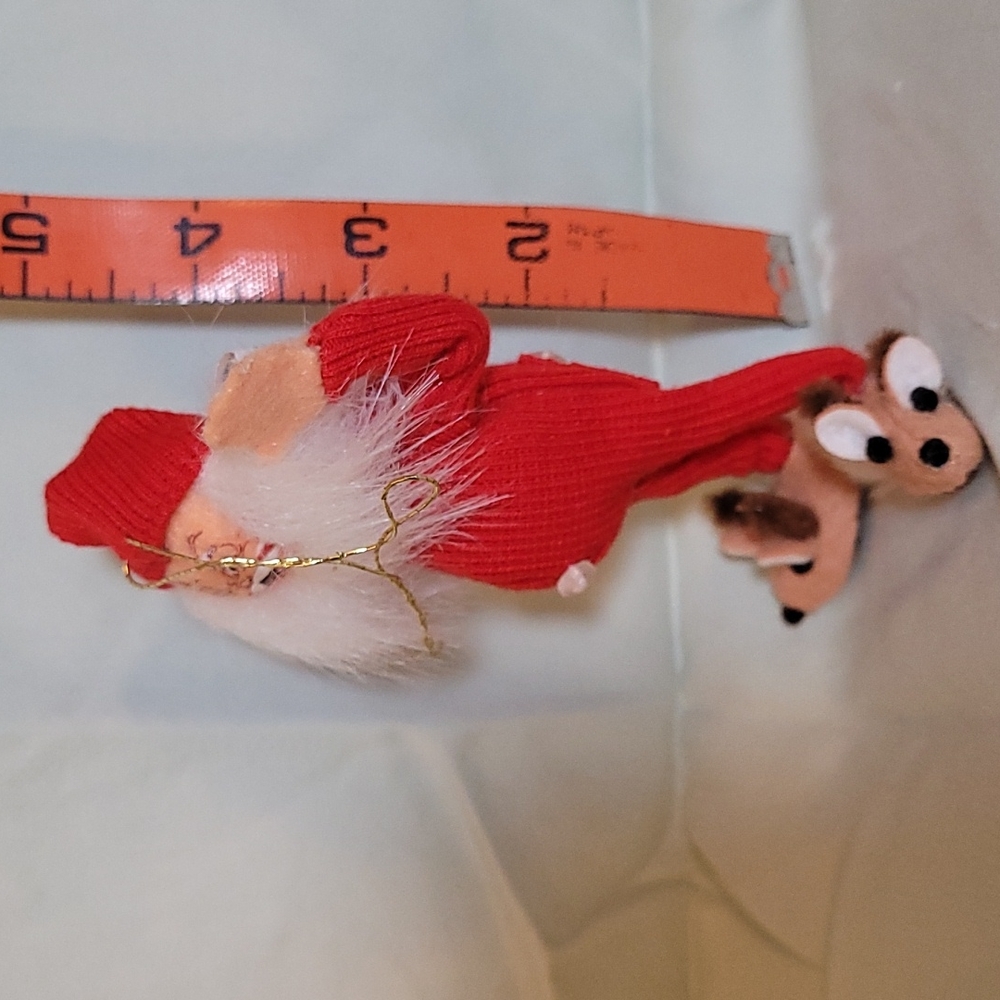 Annalee Christmas Ornament. Bedtime Santa with Slippers 2007 - Picture 7 of 11